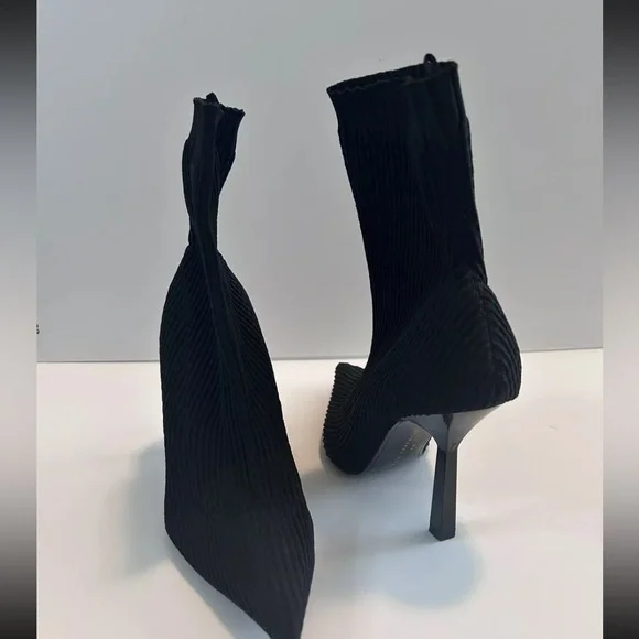 Zara Black Fabric Sock Ankle Booties With Heel Size 8 or 8.5 - Picture 4 of 8